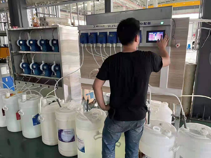 施秉全自动进料-01