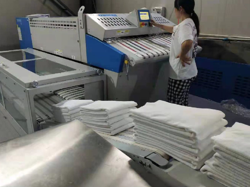 施秉巾类折叠机-02